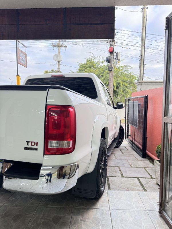 AMAROK 2.0 HIGHLINE 4X4 CD 16V TURBO INTERCOOLER DIESEL 4P AUTOMÁTICO - 2012 - CAXIAS DO SUL
