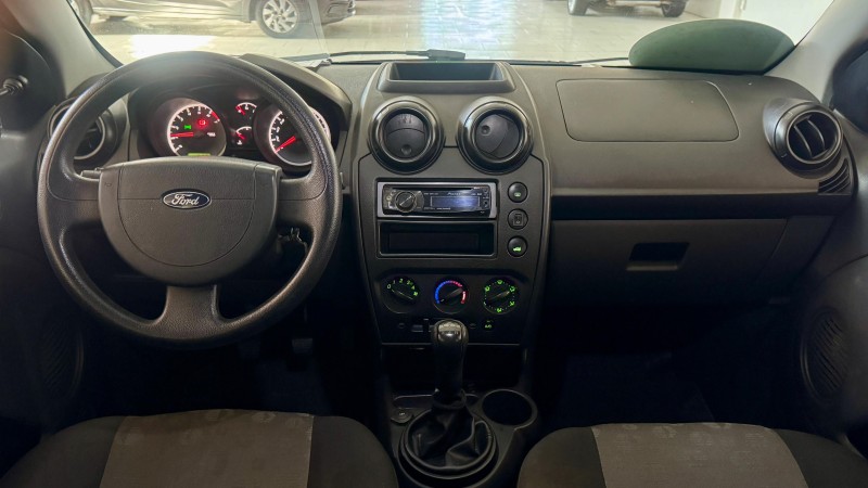 FIESTA 1.0 MPI CLASS 8V FLEX 4P MANUAL - 2014 - ESTâNCIA VELHA