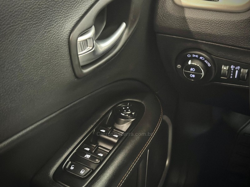 COMPASS 2.0 16V DIESEL LONGITUDE 4X4 AUTOMÁTICO - 2020 - IVOTI