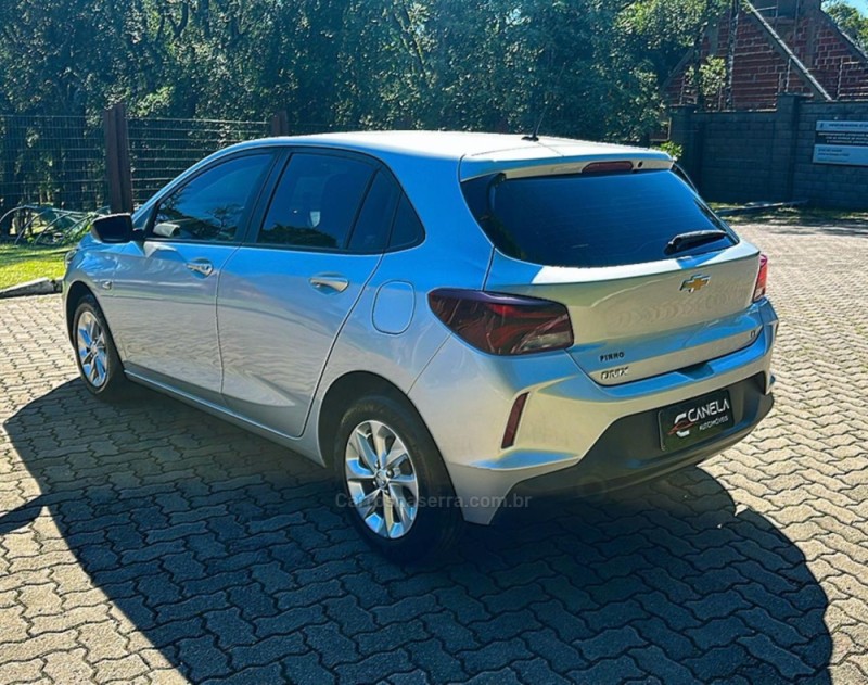 ONIX 1.0 LT 12V FLEX 4P MANUAL - 2021 - CANELA