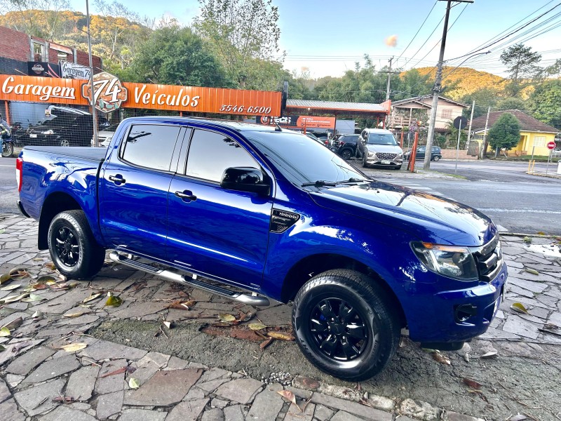 RANGER 2.5 XLS 4X2 CD 16V FLEX 4P MANUAL - 2014 - TRêS COROAS