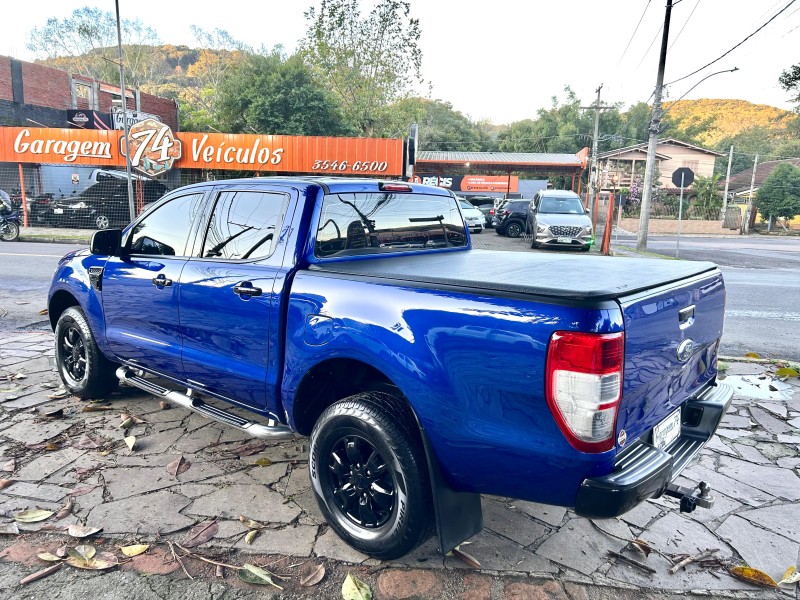 RANGER 2.5 XLS 4X2 CD 16V FLEX 4P MANUAL - 2014 - TRêS COROAS
