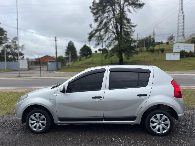 SANDERO 1.0 EXPRESSION 16V FLEX 4P MANUAL - 2011 - FARROUPILHA