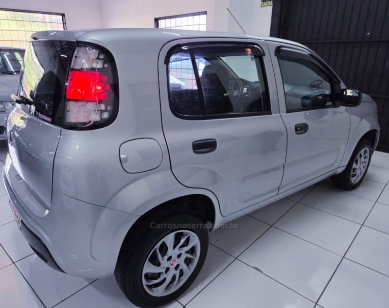 UNO 1.0 EVO ATTRACTIVE 8V FLEX 4P MANUAL - 2016 - CAMPO BOM
