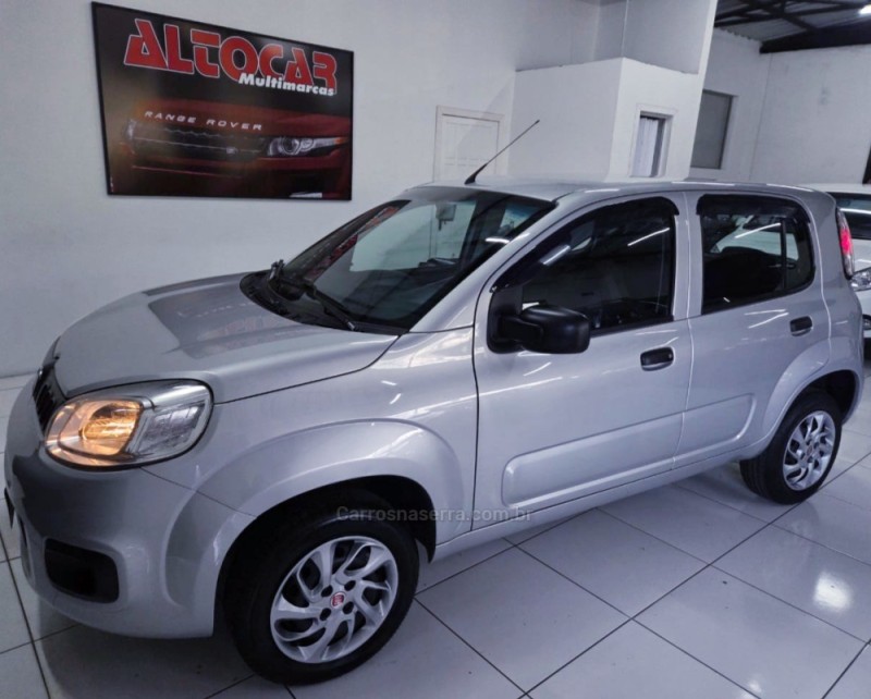 UNO 1.0 EVO ATTRACTIVE 8V FLEX 4P MANUAL