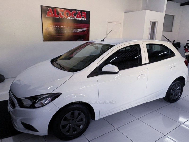 ONIX 1.0 MPFI LT 8V FLEX 4P MANUAL - 2019 - CAMPO BOM