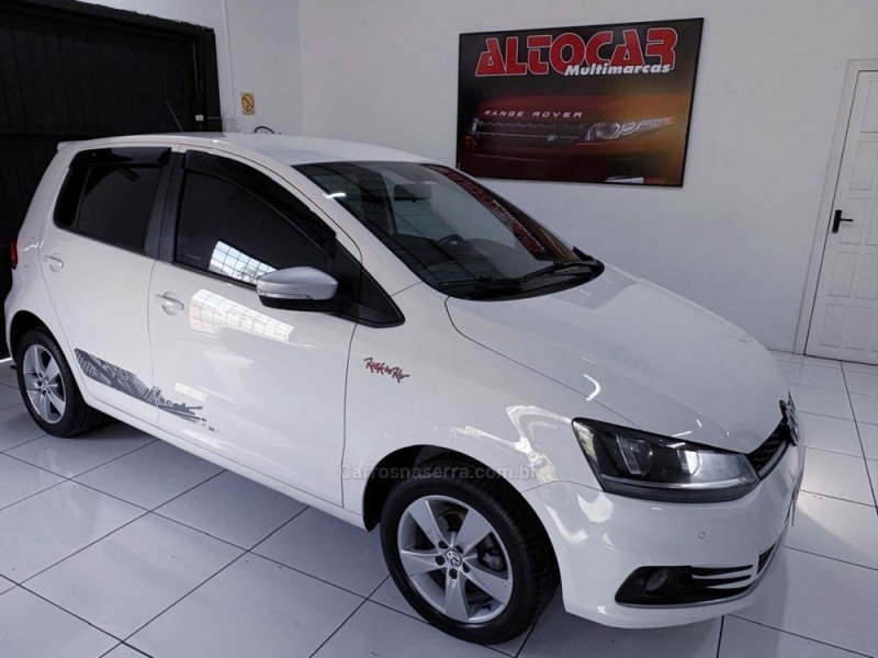 FOX 1.6 MI ROCK IN RIO 8V FLEX 4P MANUAL - 2016 - CAMPO BOM