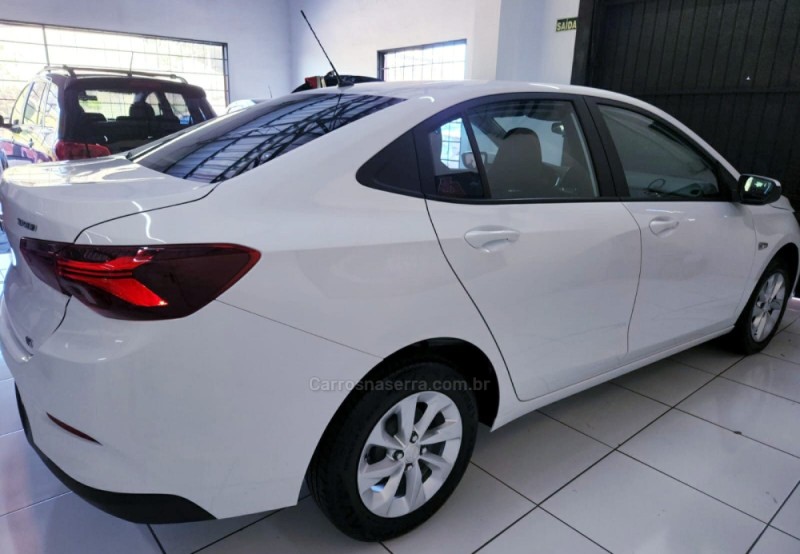 ONIX 1.0	LT PLUS 8V TURBO FLEX 4P AUTOMÁTICO - 2022 - CAMPO BOM