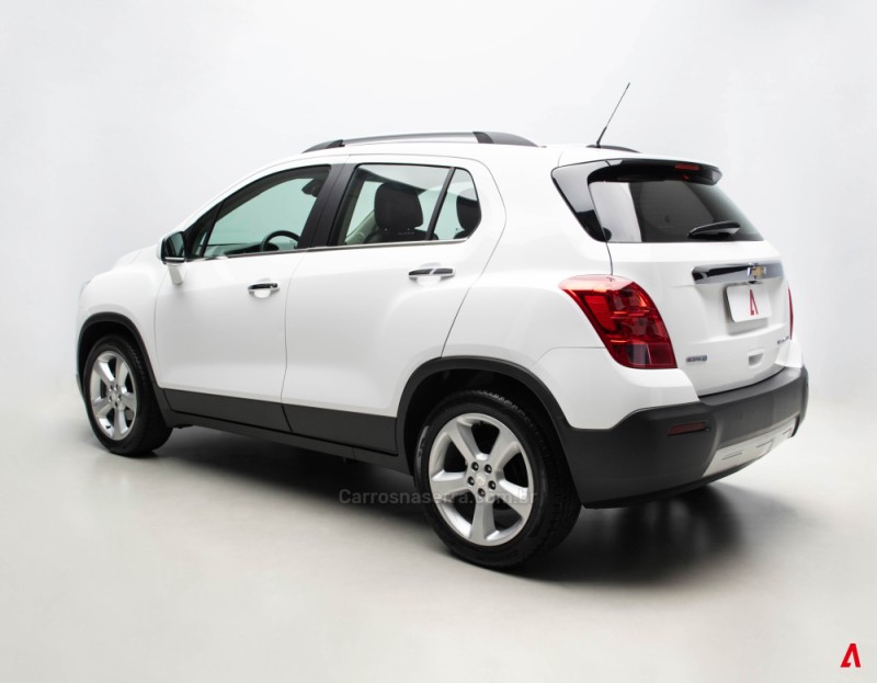 TRACKER 1.8 MPFI LTZ 4X2 16V FLEX 4P AUTOMÁTICO - 2016 - GARIBALDI