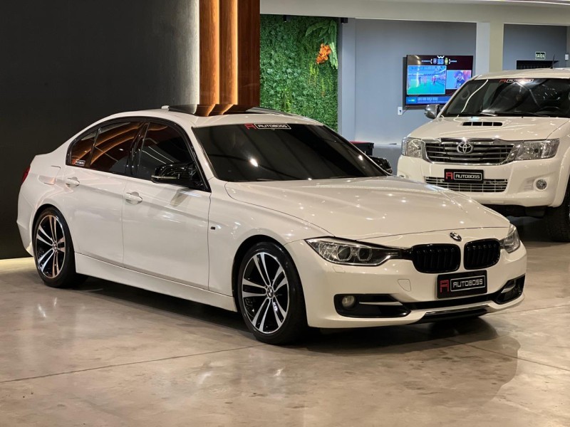 328I 2.0 SPORT GP 16V ACTIVEFLEX 4P AUTOMÁTICO - 2015 - NOVO HAMBURGO