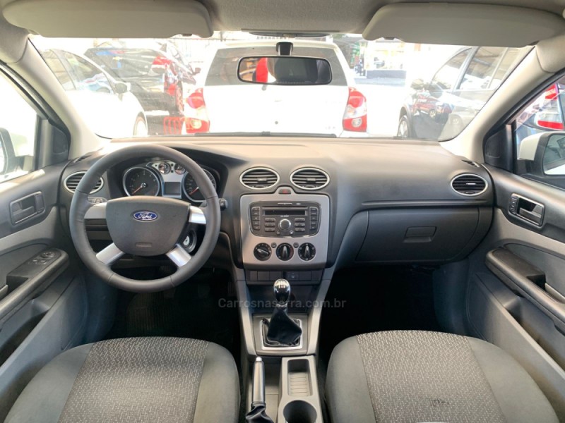 FOCUS 1.6 GL 16V FLEX 4P MANUAL - 2012 - CAXIAS DO SUL
