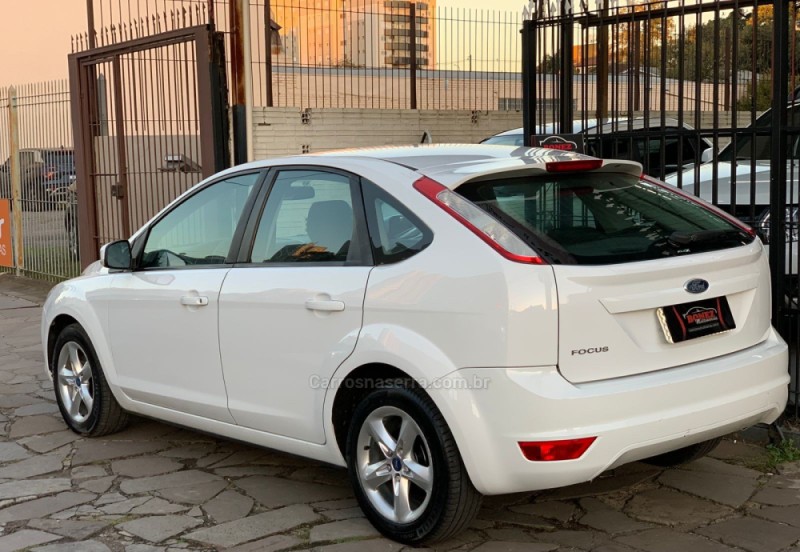 FOCUS 1.6 GL 16V FLEX 4P MANUAL - 2012 - CAXIAS DO SUL