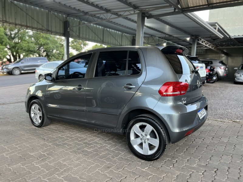 FOX 1.6 COMFORTLINE 8V FLEX 4P MANUAL - 2017 - BOM PRINCíPIO