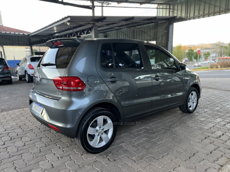 FOX 1.6 COMFORTLINE 8V FLEX 4P MANUAL - 2017 - BOM PRINCíPIO