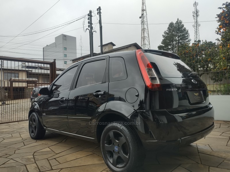 FIESTA 1.6 MPI CLASS HATCH 8V FLEX 4P MANUAL - 2010 - CAXIAS DO SUL