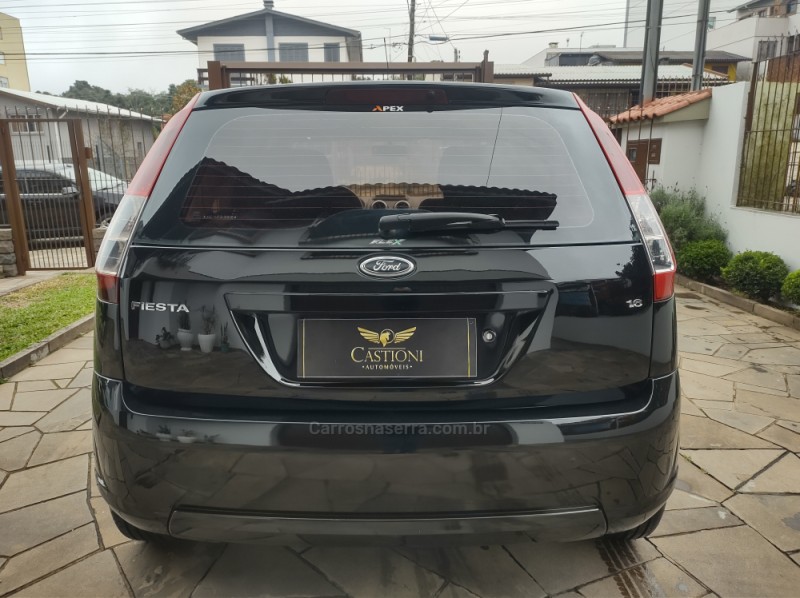 FIESTA 1.6 MPI CLASS HATCH 8V FLEX 4P MANUAL - 2010 - CAXIAS DO SUL