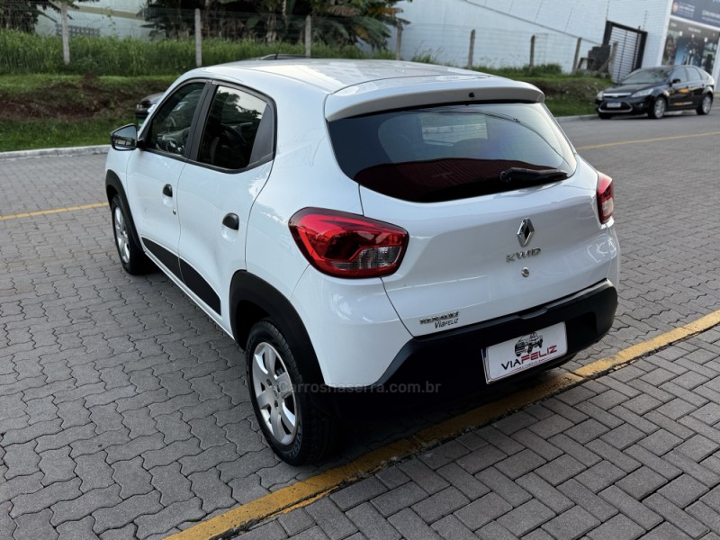 KWID 1.0 12V SCE FLEX ZEN MANUAL - 2018 - FELIZ