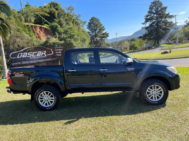 HILUX 3.0 SRV 4X4 CD 16V TURBO INTERCOOLER DIESEL 4P AUTOMÁTICO - 2014 - BOM PRINCíPIO