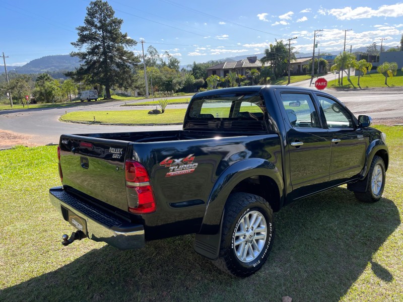 HILUX 3.0 SRV 4X4 CD 16V TURBO INTERCOOLER DIESEL 4P AUTOMÁTICO - 2014 - BOM PRINCíPIO