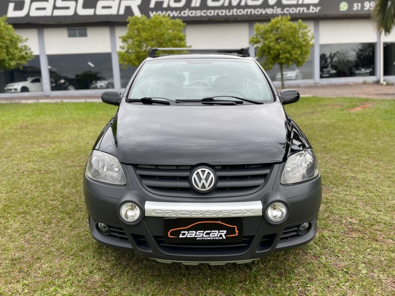 CROSSFOX 1.6 MI FLEX 8V 4P MANUAL - 2009 - BOM PRINCíPIO