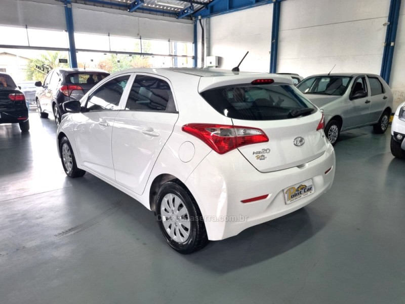HB20 1.0 COMFORT 12V FLEX 4P MANUAL - 2015 - VACARIA