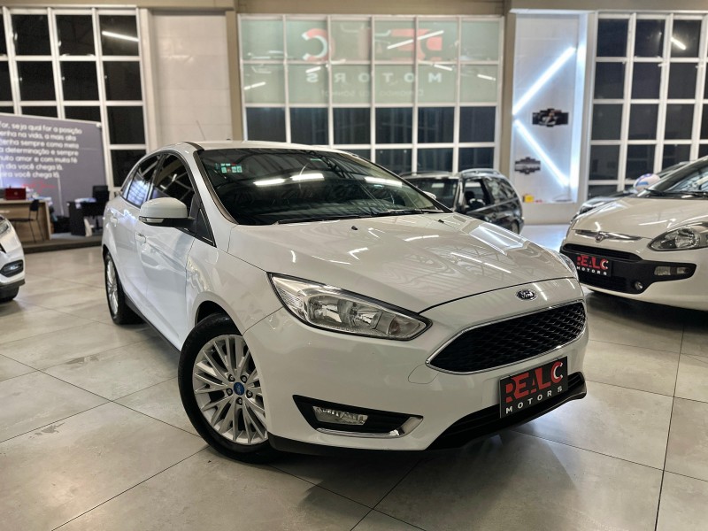 FOCUS 2.0 SE PLUS SEDAN 16V FLEX 4P AUTOMÁTICO - 2016 - CAXIAS DO SUL