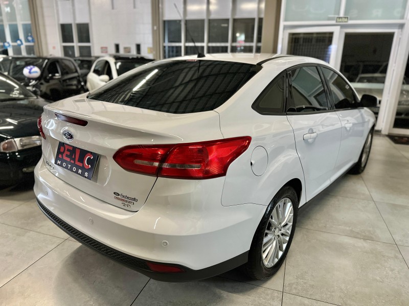 FOCUS 2.0 SE PLUS SEDAN 16V FLEX 4P AUTOMÁTICO - 2016 - CAXIAS DO SUL