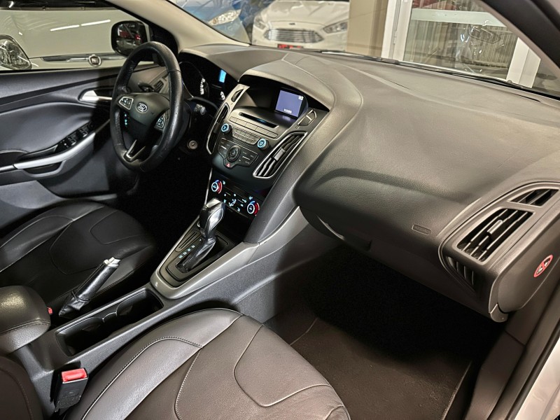 FOCUS 2.0 SE PLUS SEDAN 16V FLEX 4P AUTOMÁTICO - 2016 - CAXIAS DO SUL