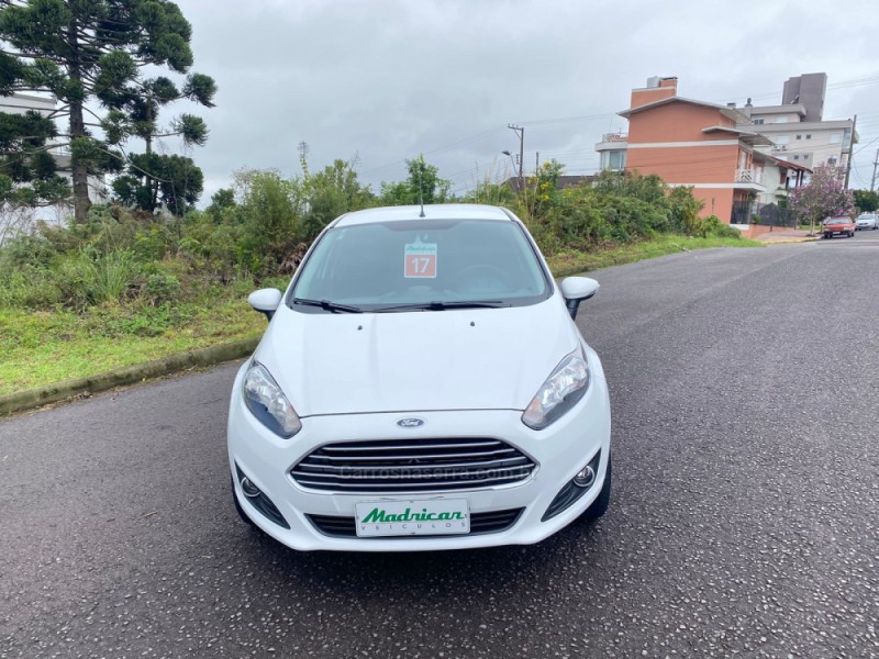 FIESTA 1.6 SEL HATCH 16V FLEX 4P MANUAL - 2017 - FLORES DA CUNHA
