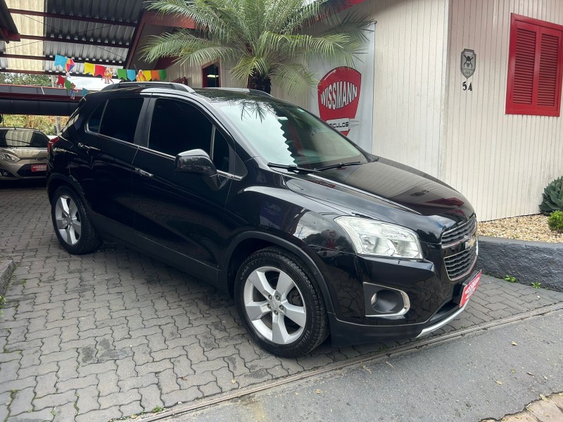 TRACKER 1.8 MPFI LTZ 4X2 16V FLEX 4P AUTOMÁTICO - 2014 - TRêS COROAS