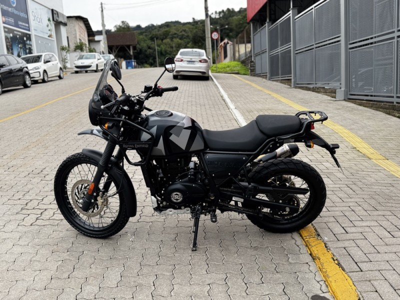 himalayan 411cc 2024 feliz