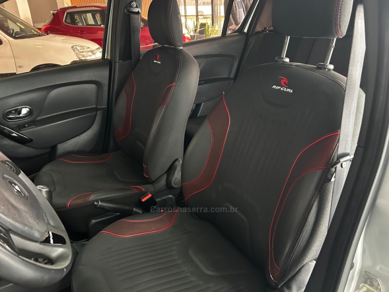 SANDERO 1.6 STEPWAY RIP CURL 8V FLEX 4P MANUAL - 2017 - CAXIAS DO SUL