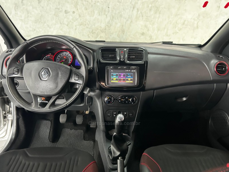 SANDERO 1.6 STEPWAY RIP CURL 8V FLEX 4P MANUAL - 2017 - CAXIAS DO SUL