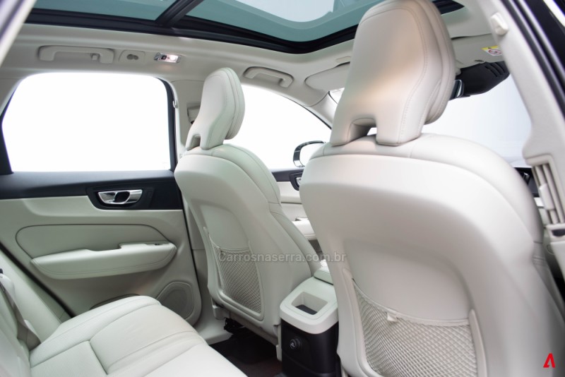 XC60 2.0 T8 INSCRIPTION 4P HYBRID AUTOMÁTICO - 2020 - GARIBALDI