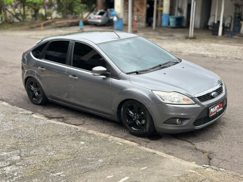 FOCUS 1.6 8V FLEX 4P MANUAL - 2011 - NOVO HAMBURGO