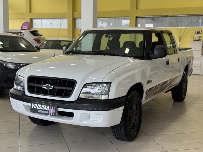 S10 2.8 STD 4X2 CD 12V TURBO INTERCOOLER DIESEL 4P MANUAL - 2001 - FLORES DA CUNHA