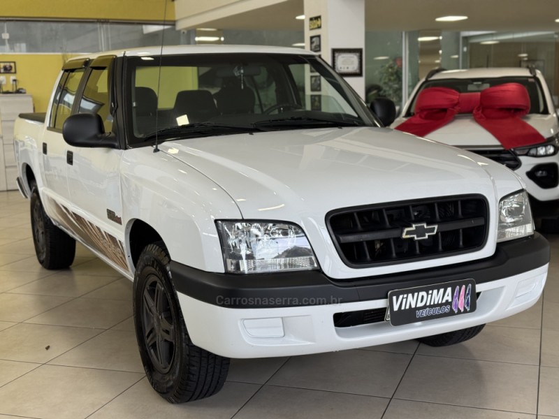 S10 2.8 STD 4X2 CD 12V TURBO INTERCOOLER DIESEL 4P MANUAL - 2001 - FLORES DA CUNHA