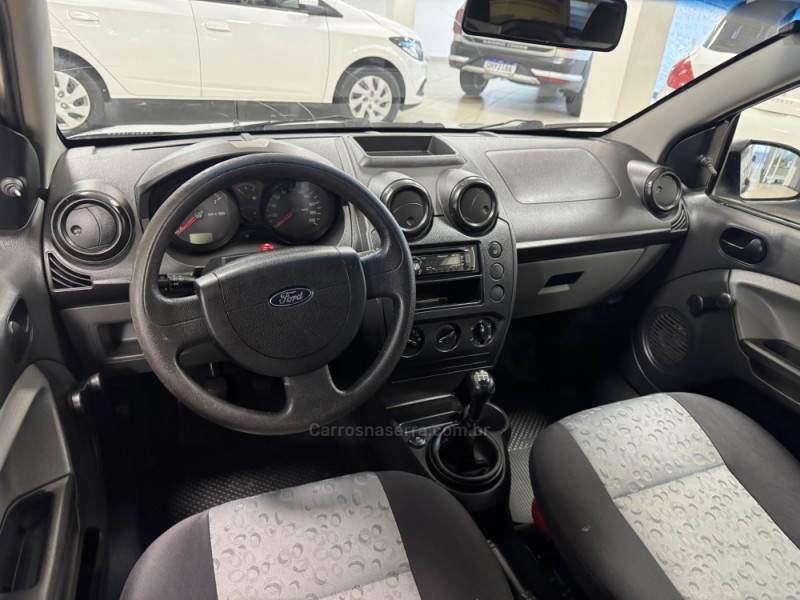 FIESTA 1.0 MPI HATCH 8V FLEX 4P MANUAL - 2008 - FLORES DA CUNHA