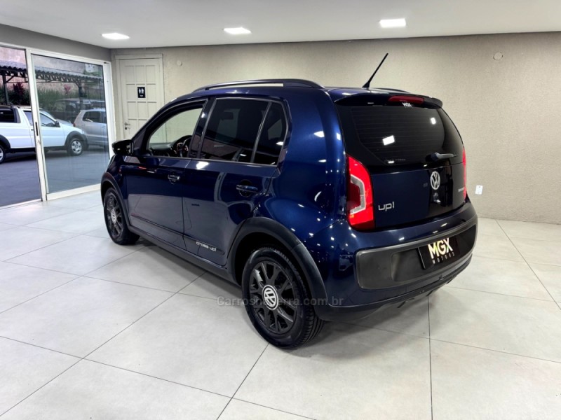 UP 1.0 CROSS I MOTION T.FLEX 12V 4P AUTOMÁTICO - 2017 - PORTO ALEGRE