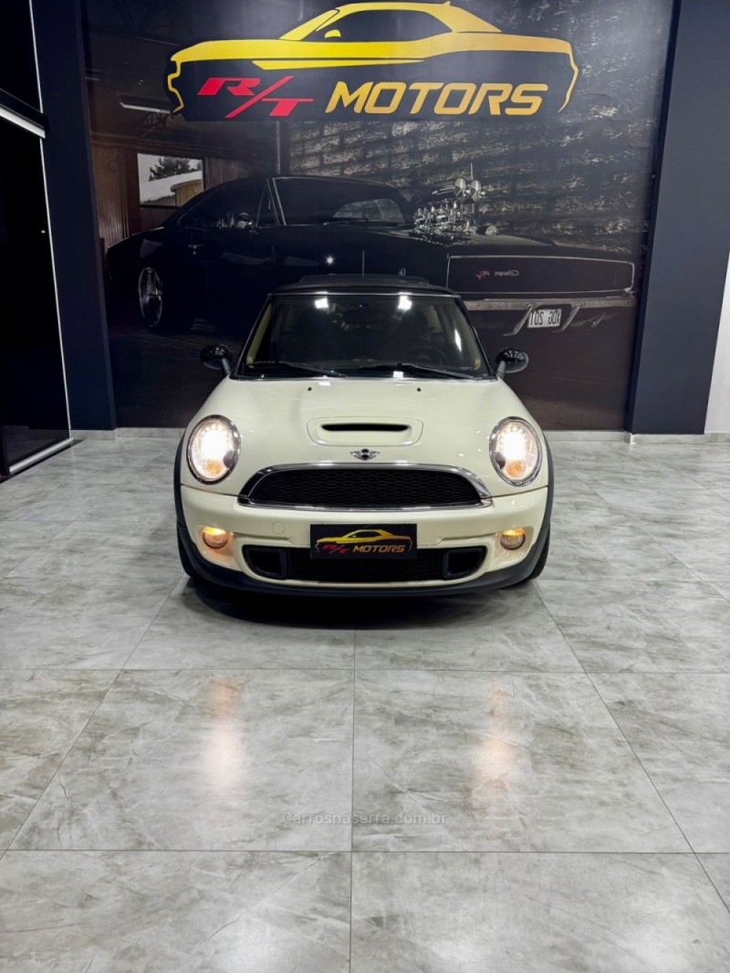 COOPER 1.6 S 16V TURBO GASOLINA 2P AUTOMÁTICO - 2011 - CAXIAS DO SUL