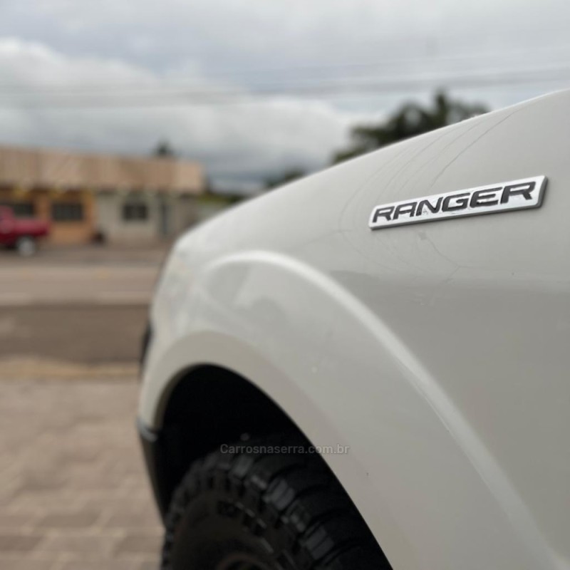 RANGER 3.0 XL 4X4 CS TURBO ELECTRONIC DIESEL 2P MANUAL - 2011 - VACARIA