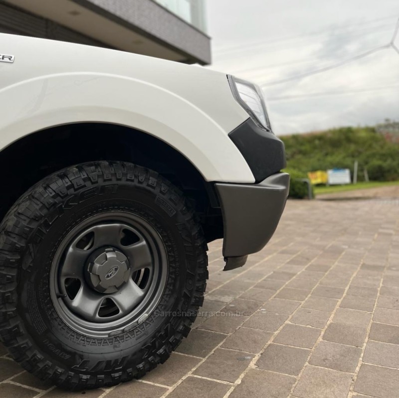 RANGER 3.0 XL 4X4 CS TURBO ELECTRONIC DIESEL 2P MANUAL - 2011 - VACARIA