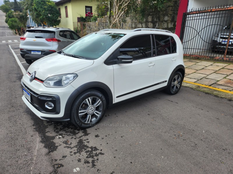 UP 1.0 TSI CROSS 12V FLEX 4P MANUAL - 2018 - VERANóPOLIS