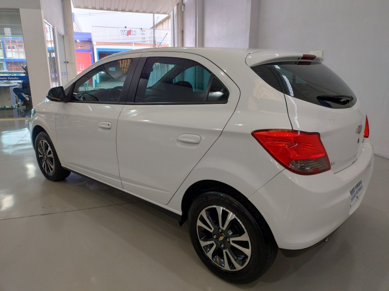ONIX 1.4 MPFI LTZ 8V FLEX 4P MANUAL - 2014 - BENTO GONçALVES