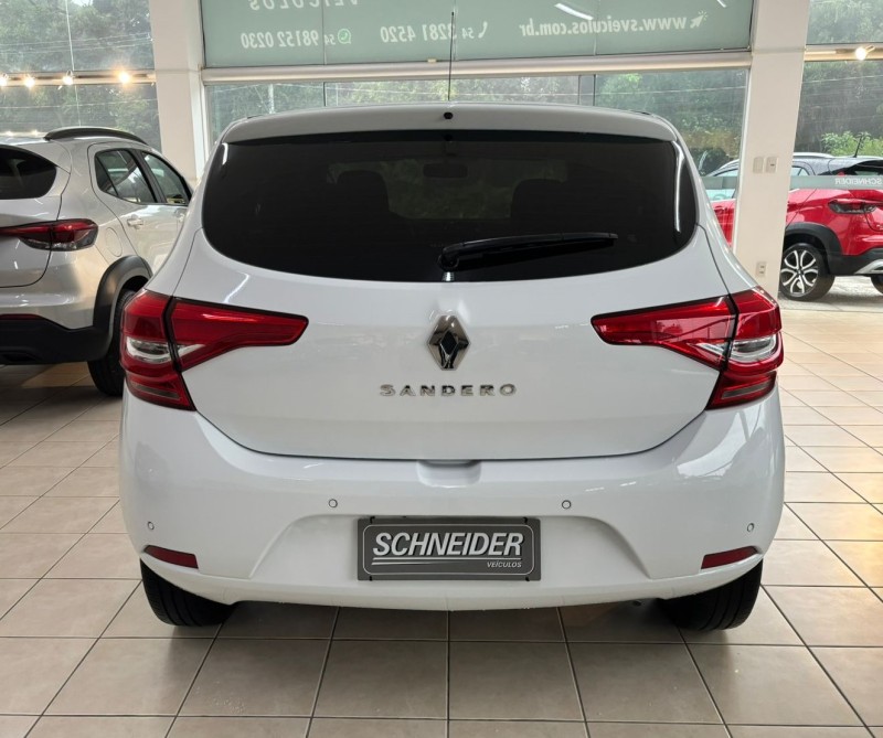 SANDERO 1.0 ZEN 12V FLEX 4P MANUAL - 2022 - NOVA PETRóPOLIS