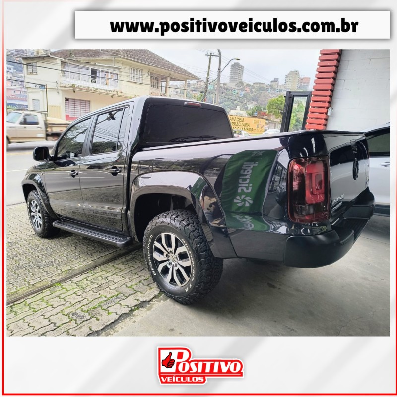 AMAROK 2.0 DARK LABEL 4X4 CD 16V TURBO INTERCOOLER DIESEL 4P AUTOMÁTICO - 2015 - CAXIAS DO SUL