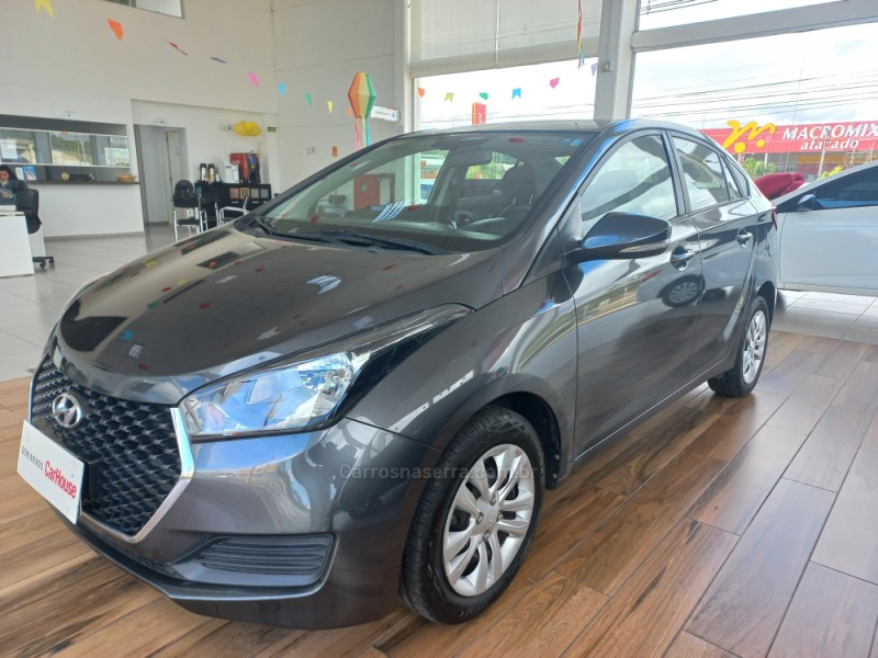 HB20S 1.0 COMFORT PLUS 12V FLEX 4P MANUAL