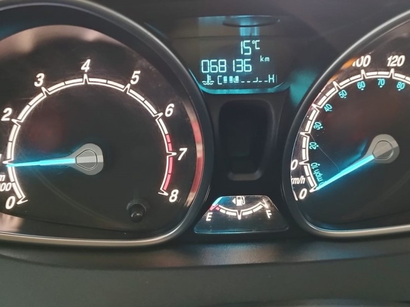 FIESTA 1.6 TITANIUM HATCH 16V FLEX 4P MANUAL - 2016 - CAXIAS DO SUL