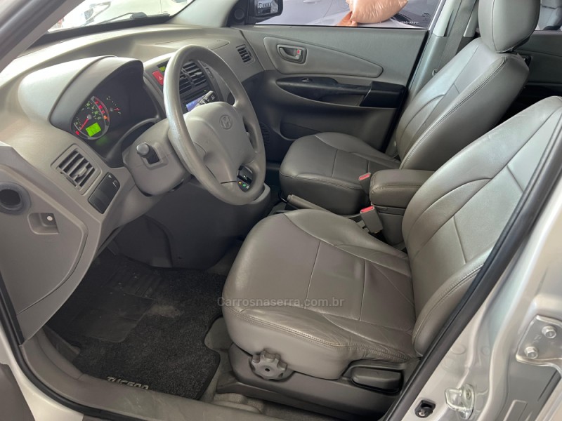 TUCSON 2.0 MPFI GL 16V 142CV 2WD GASOLINA 4P AUTOMÁTICO - 2015 - CAXIAS DO SUL