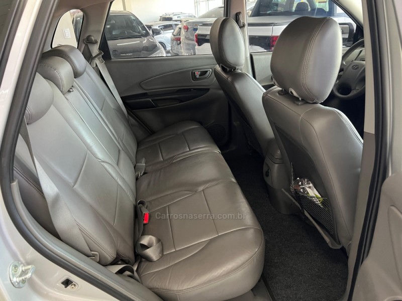 TUCSON 2.0 MPFI GL 16V 142CV 2WD GASOLINA 4P AUTOMÁTICO - 2015 - CAXIAS DO SUL